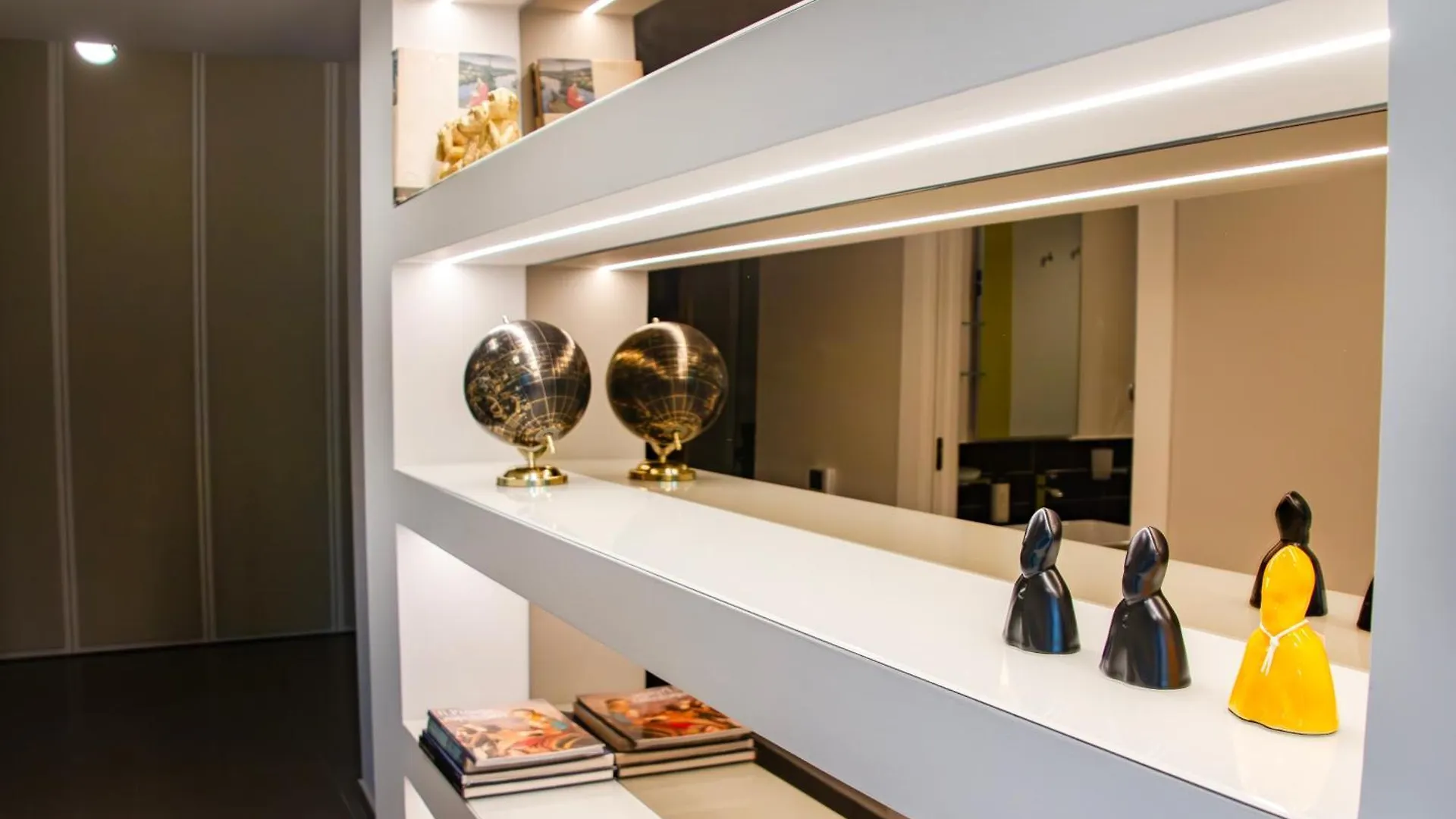 Dimora Bernini Apartment Naples 0*,  Italy
